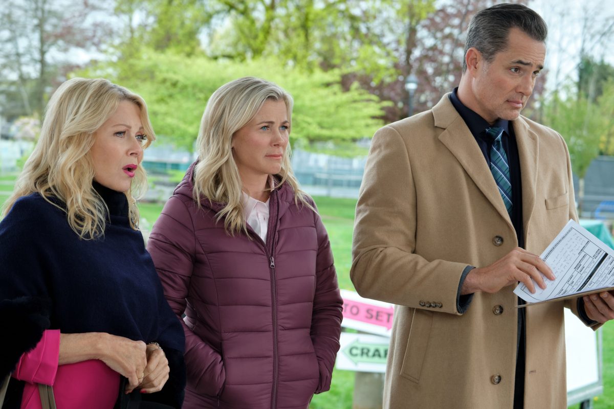 'A Sprinkle of Deceit: A Hannah Swensen Mystery'